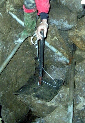 Photograph of capping in Stile Pot