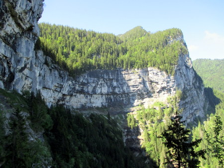 Photograph of the cliffs of the Cirque de  St. Même