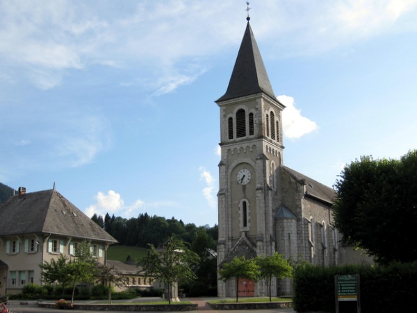 Photograph of l'Eglise Saint-Hugues-de-Chartreuse