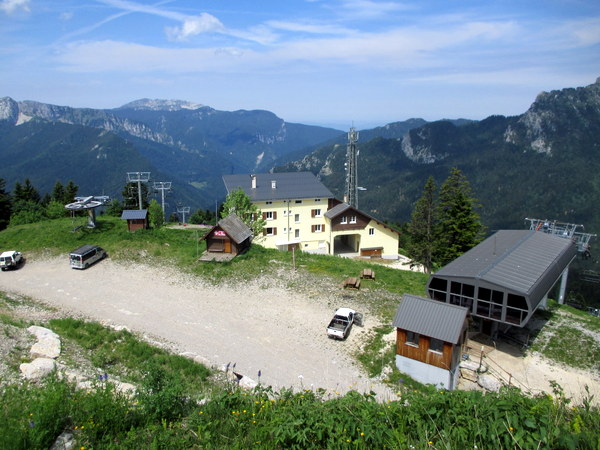 Photograph of the ski station below Bec de la Scia