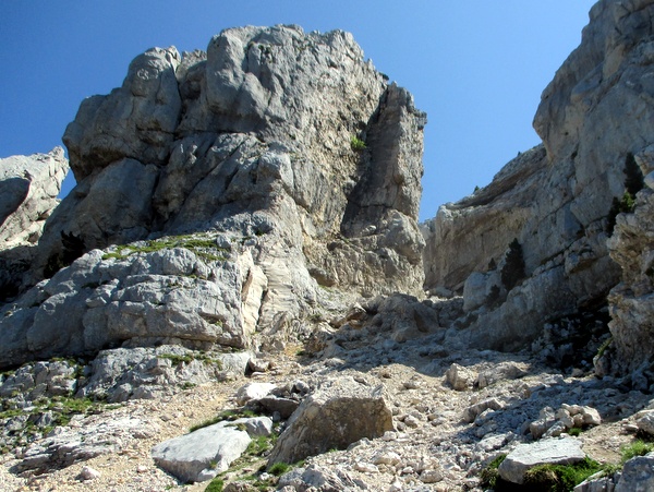 Photograph of the western gully on Chamechaude