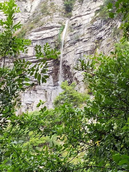 Photograph of the Cascade Craponoz from the Sentier Facteur