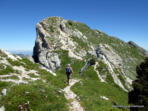 Photograph of the final scree-covered ascent on the Lance Sud de Malissard