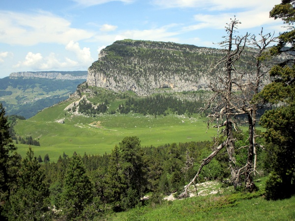 Photograph of the southern cliffs of Mont Granier from the Crête de Belles Ombres