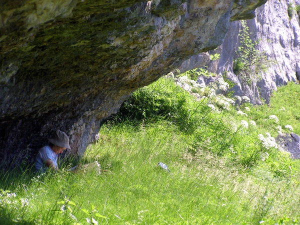 Photograph of the overhang at the start of the Fouda Blanc Sangle, l'Alpe