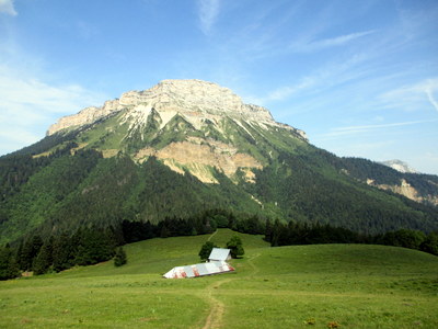 Photograph of Chamechaude from the Emeindras pastures
