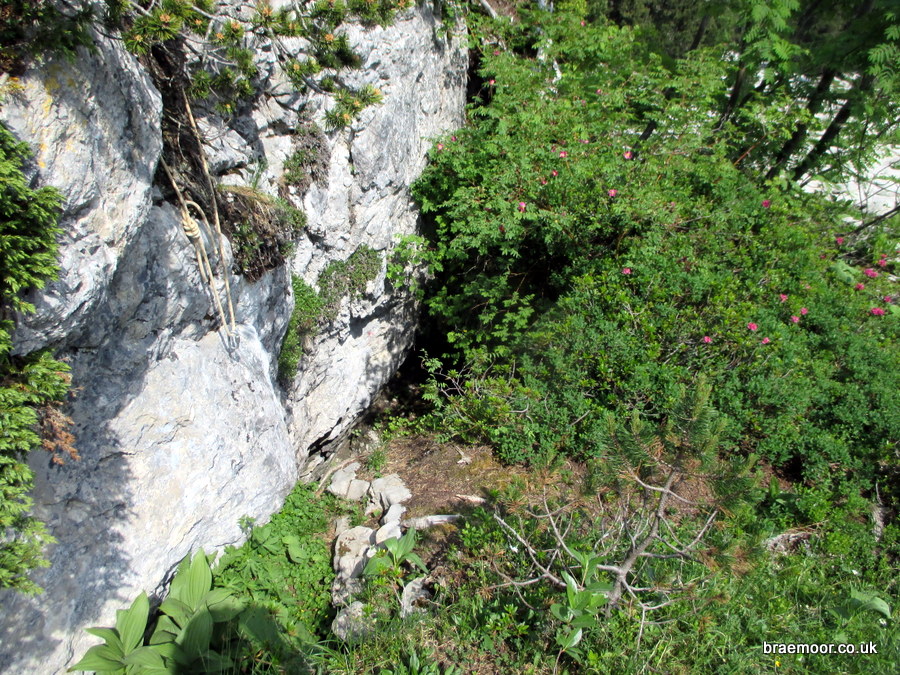 The entrance to Puits des Cartusiens - note the belay cord